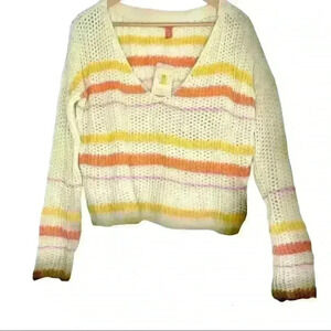 NWT Chelsea & violet open weave cropped sweater s